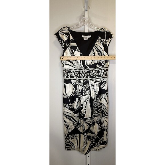 Maggy London Women’s Size 6 Black White Floral Print Sheath Dress Cap - Picture 5 of 8